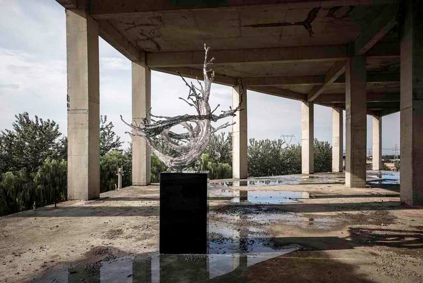 , Water in Dripping - Galaxy, 2015, stainless steel, 59 x 51.2 x 59 inches/150 x 130 x 150 cm