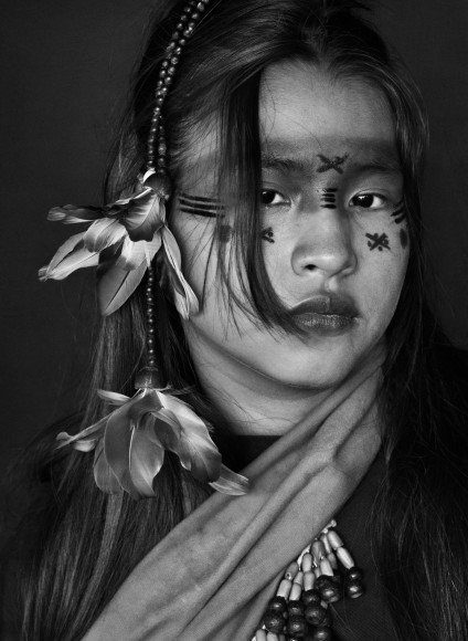 Yara Ash&aacute;ninka, Kampa do Rio Am&ocirc;nea Indigenous Territory, state of Acre, 2016, gelatin silver print, 36 x 50 inches/91.4 x 127 cm &copy; Sebasti&atilde;o Salgado