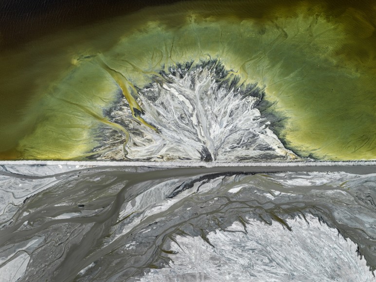 Edward Burtynsky, Coal Tailings #1, SASOL Synfuels, Secunda, Mpumalanga, South Africa, 2018, pigment inkjet print on Kodak Professional Photo Paper, 99.1 x 132.1 cm (39 x 52 inches)
