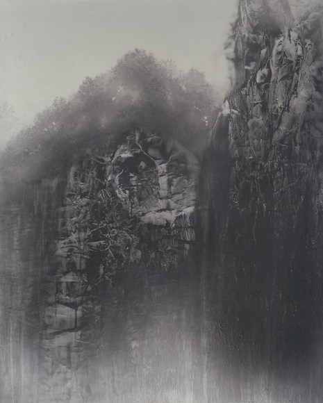Hiroshi Senju, Cliff, 2009, Natural pigments on Japanese mulberry paper, 145.5x112.1cm