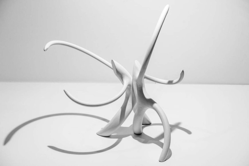 Steve Tobin, Untitled, painted steel, 53.3 x 66 x 63.5 cm (21 x 26 x 25 inches)