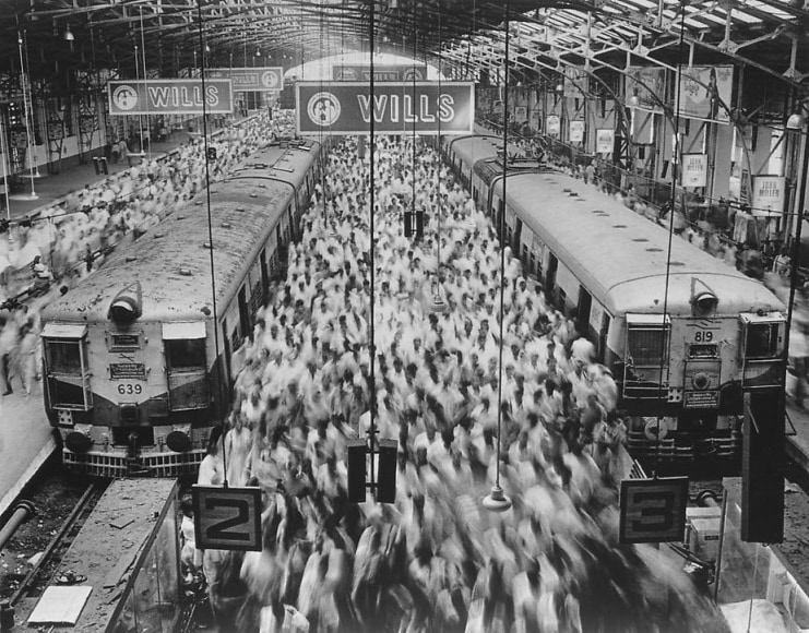 Sebasti&atilde;o Salgado, Church Gate Station, Western Railroad Line, Bombay, India, 1995, gelatin silver print, 48 x 70 inches. &copy; Sebasti&atilde;o Salgado/Amazonas Images