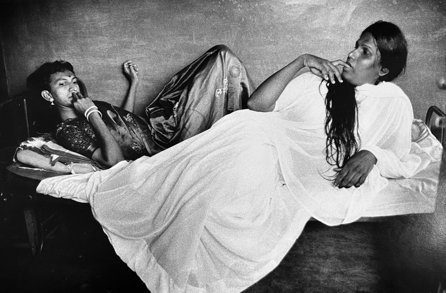 Pamela Singh, Transvestites at a Religious Festival in South India, 1994, gelatin silver print, 42.6 x 27.9 cm (16.8 x 11 inches)