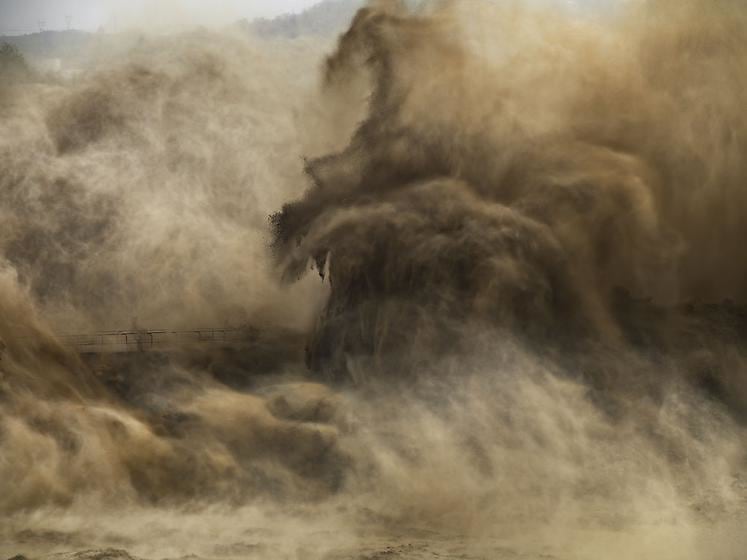 Edward Burtynsky - Water - Exhibitions - Sundaram Tagore Gallery