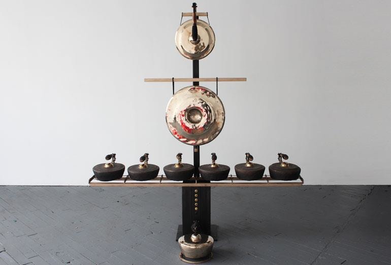 , Gamelatron Segitiga in Bronze, 72 x 76 x 20 inches