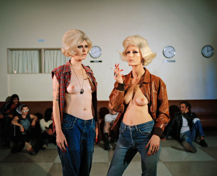 Dani & Zumi, San Fernando Valley, Los Angeles (Dani Miller & Zumi Rosow), Chromogenic print