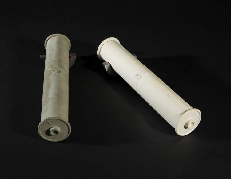 MAR&Iacute;A ELENA GONZ&Aacute;LEZ (b. 1957)