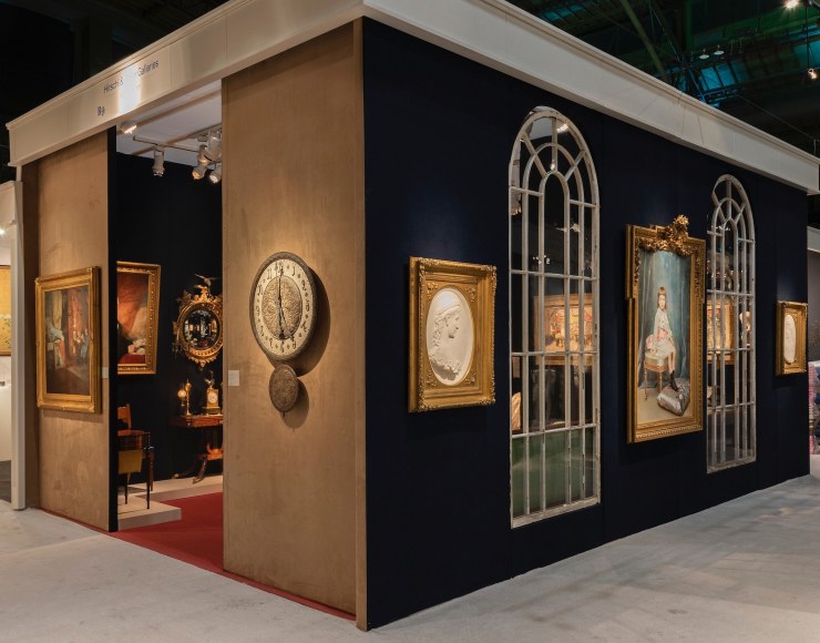 Hirschl &amp; Adler Galleries booth at The Winter Show, 2020. Outside view.