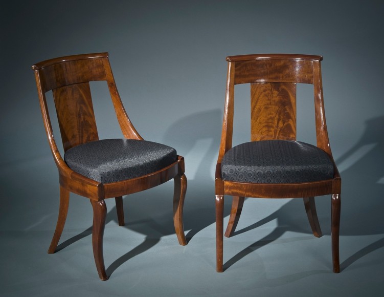 &quot;The Stephen Van Rensselaer IV Set of Sixteen&nbsp;Neo-Classical Dining Chairs en Gondole,&quot; 1835. Duncan Phyfe (1770&ndash;1854), New York (active 1794&ndash;1847)