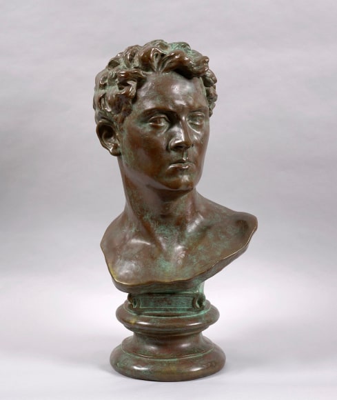 male figure bust