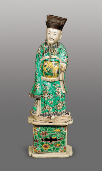 Fine Chinese Famille Verte Glazed Biscuit Porcelain Figure of the Daoist Immortal Lu Dongbin