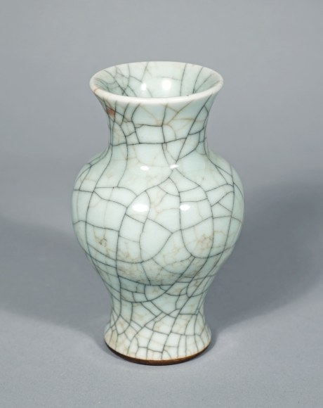 Chinese Geyao Glazed Small Baluster Vase