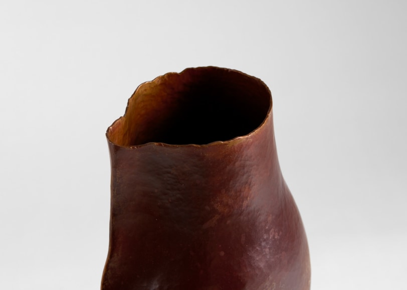 Emiliano Celiz vase