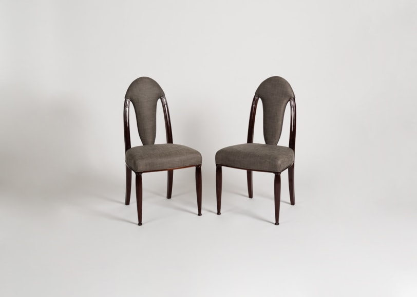 Dim chairs