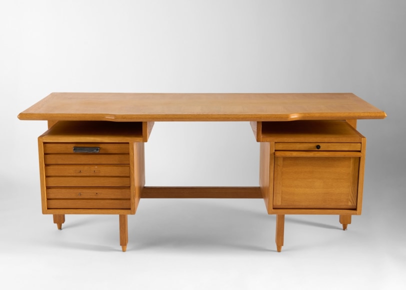 Guillerme et chambron Desk