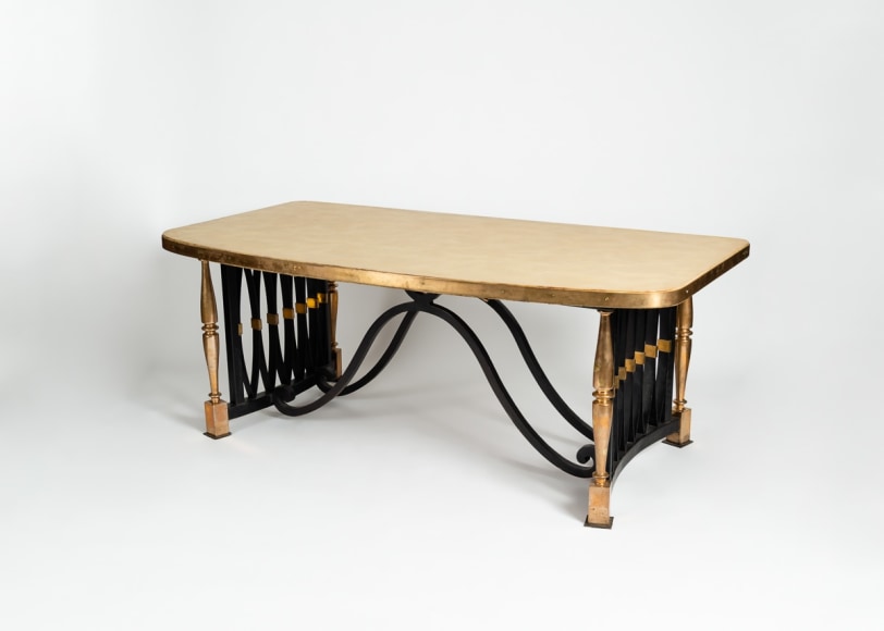 In the manner of Gilbert Poillerat