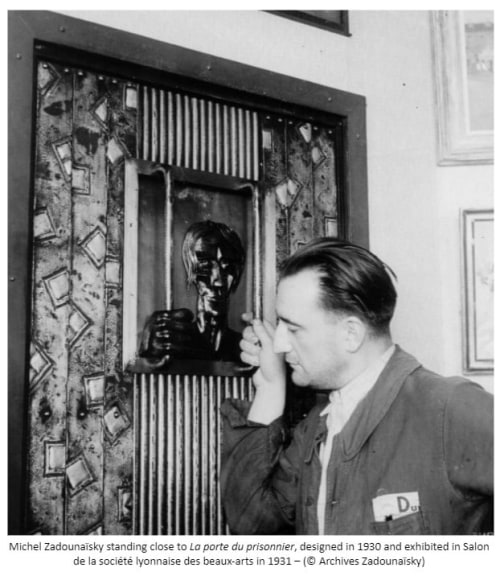 Stand or Sellette with Backlit Niche