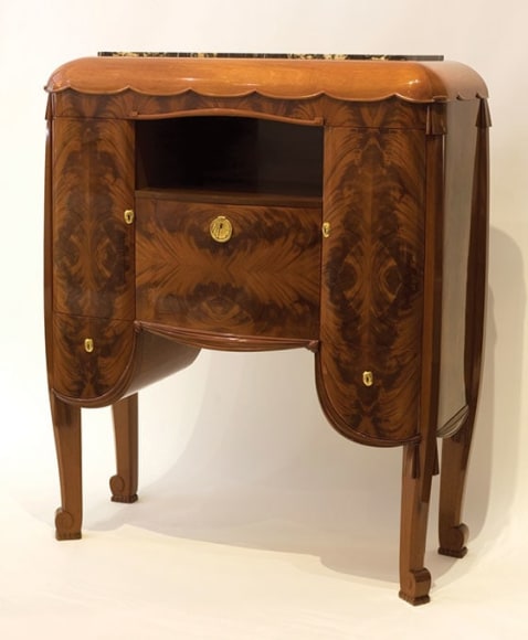 The Winter Antiques Show