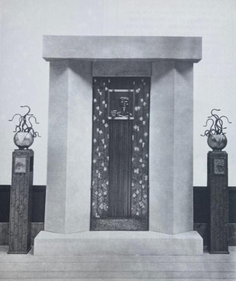 Stand or Sellette with Backlit Niche