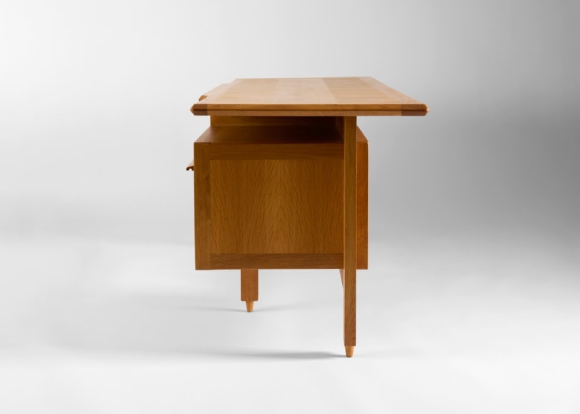Guillerme et chambron Desk