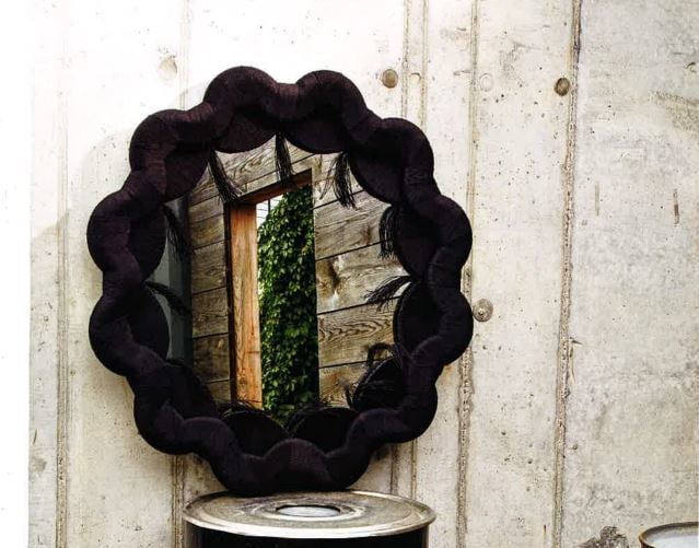 Kirar Mirror