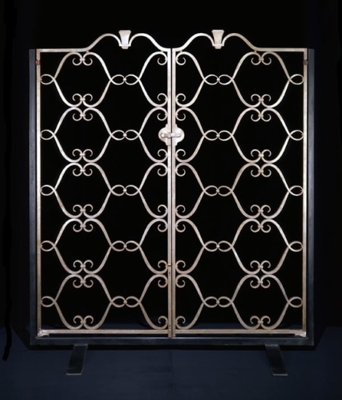 DIX NEUF CENT QUARANTE