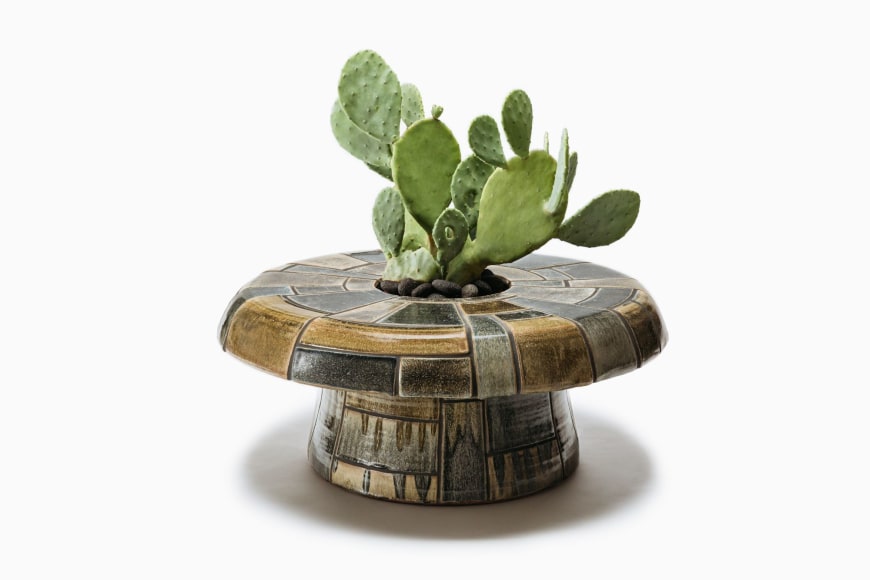 Georgis cocktail table