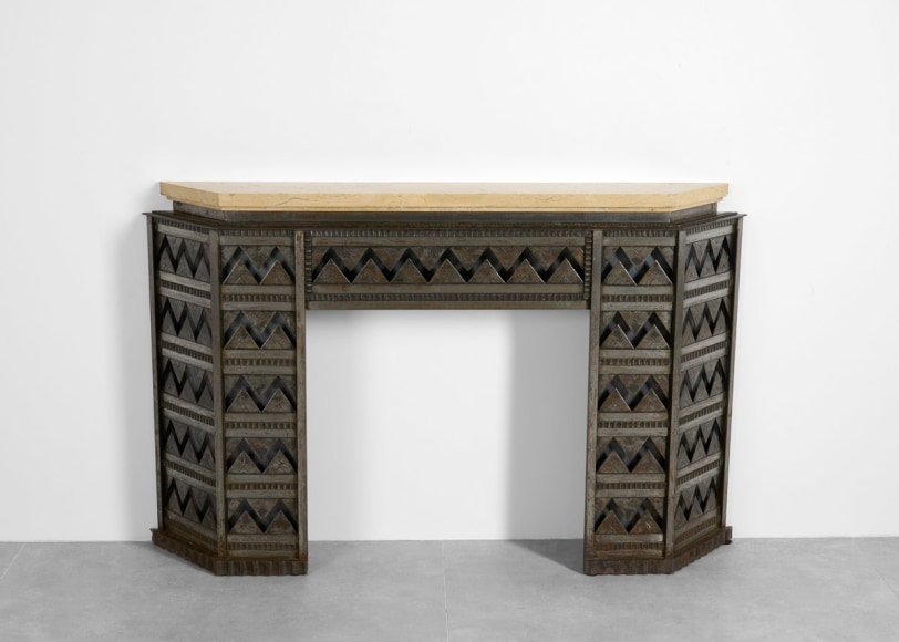 Zadouna&iuml;sky fireplace