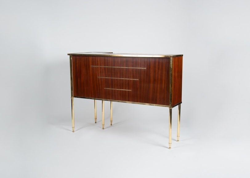 Freestanding Corner Bar