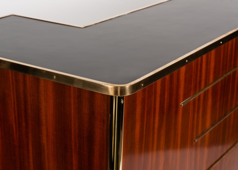 Freestanding Corner Bar