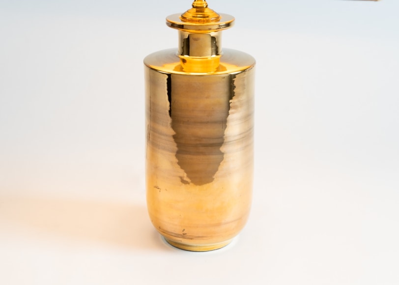 Gilt glazed ceramic lamp