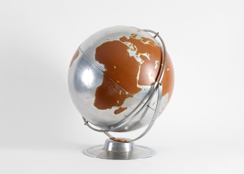 globe thierry