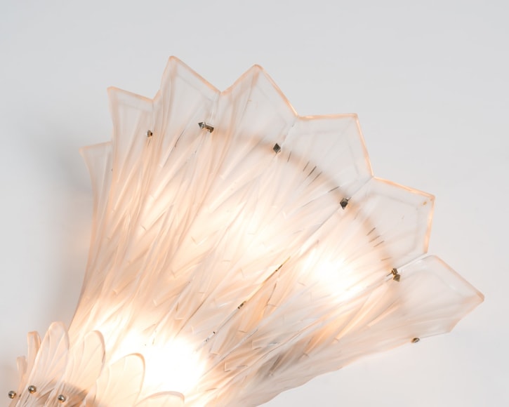 subes sconces