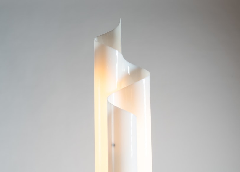 Mezza Chimera Wave-Patterned Table Lamp