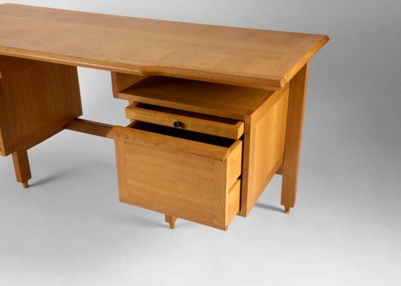 Guillerme et chambron Desk