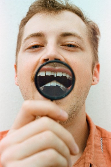 Photographer: Jessica W. Levin for Gossamer