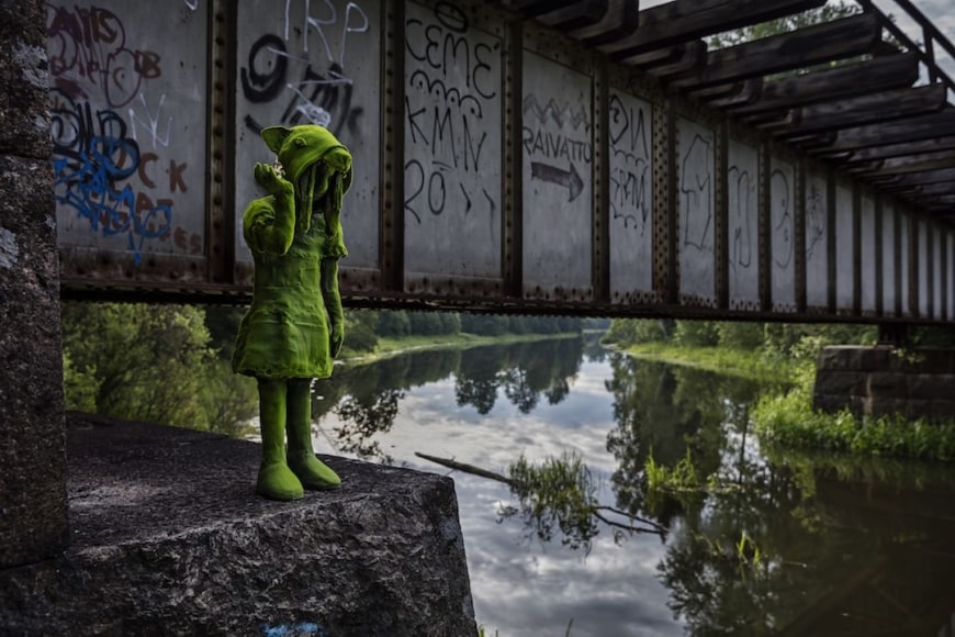 Kim Simonsson's Ceramic Posse of Moss Children Roam a Nature-Stricken Wasteland