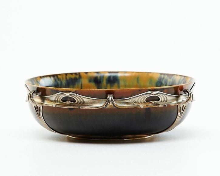 Mounted Bowl