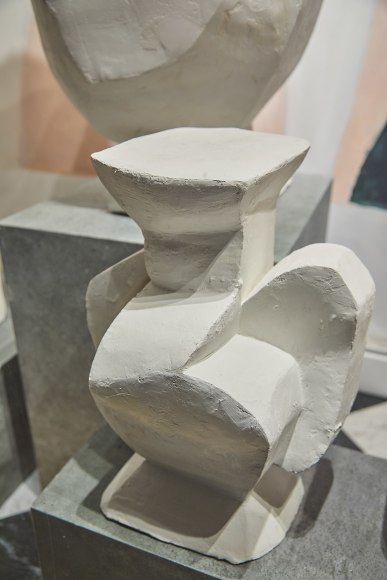 Vase 5 by Florian Tomballe + Steffan Studio