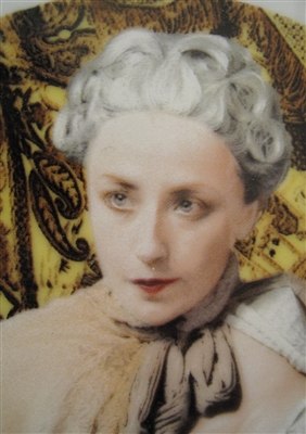 detail Cindy Sherman  MME DE POMPADOUR