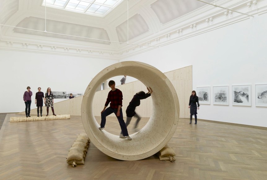 Goshka Macuga, I Am Become Death