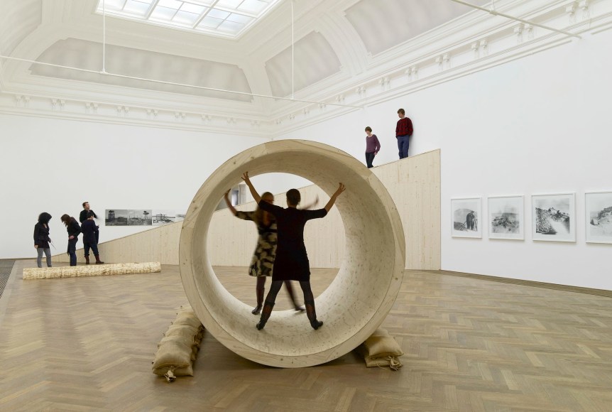 Goshka Macuga, I Am Become Death