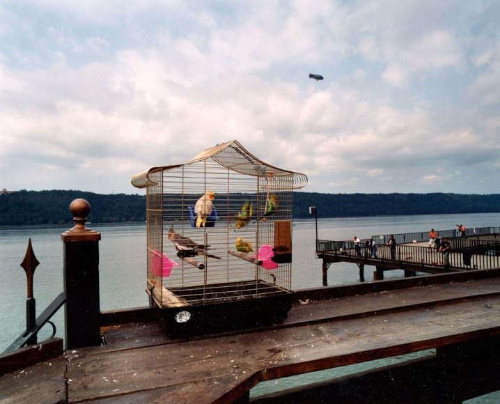 Len Jenshel, Tubby Hook Cafe, Dyckman Street Pier, (Manhattan), 2004