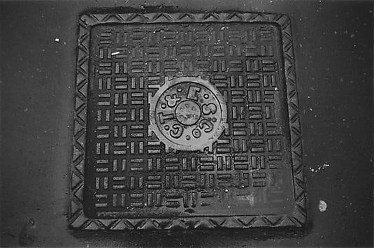 New York City, Manholes #20