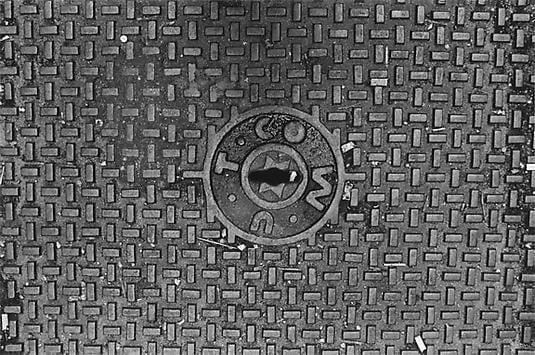 New York City, Manholes #25