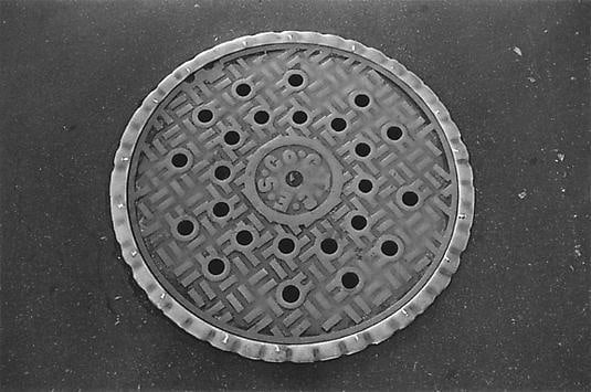 New York City, Manholes #19