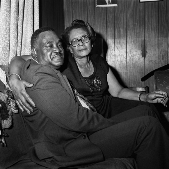 Rosalind Fox Solomon
