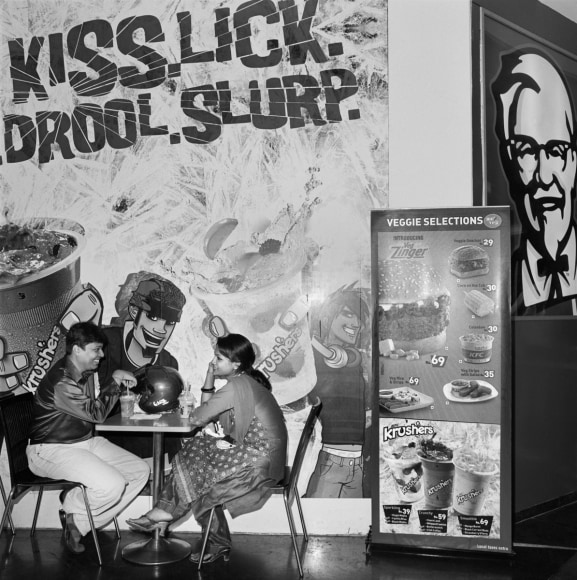 Rosalind Fox Solomon
