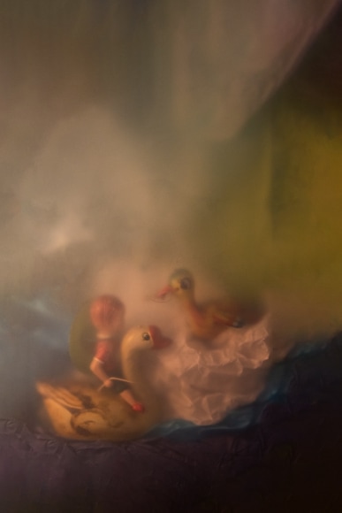 Nadide Goksun, Floating on Dreams, 2023