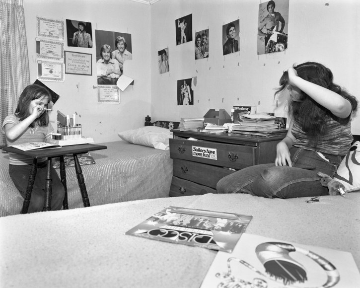 Mary Frey, Untitled (Girls in Bedroom), 1979-1983